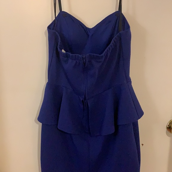 Strapless formal dress - Picture 3 of 5